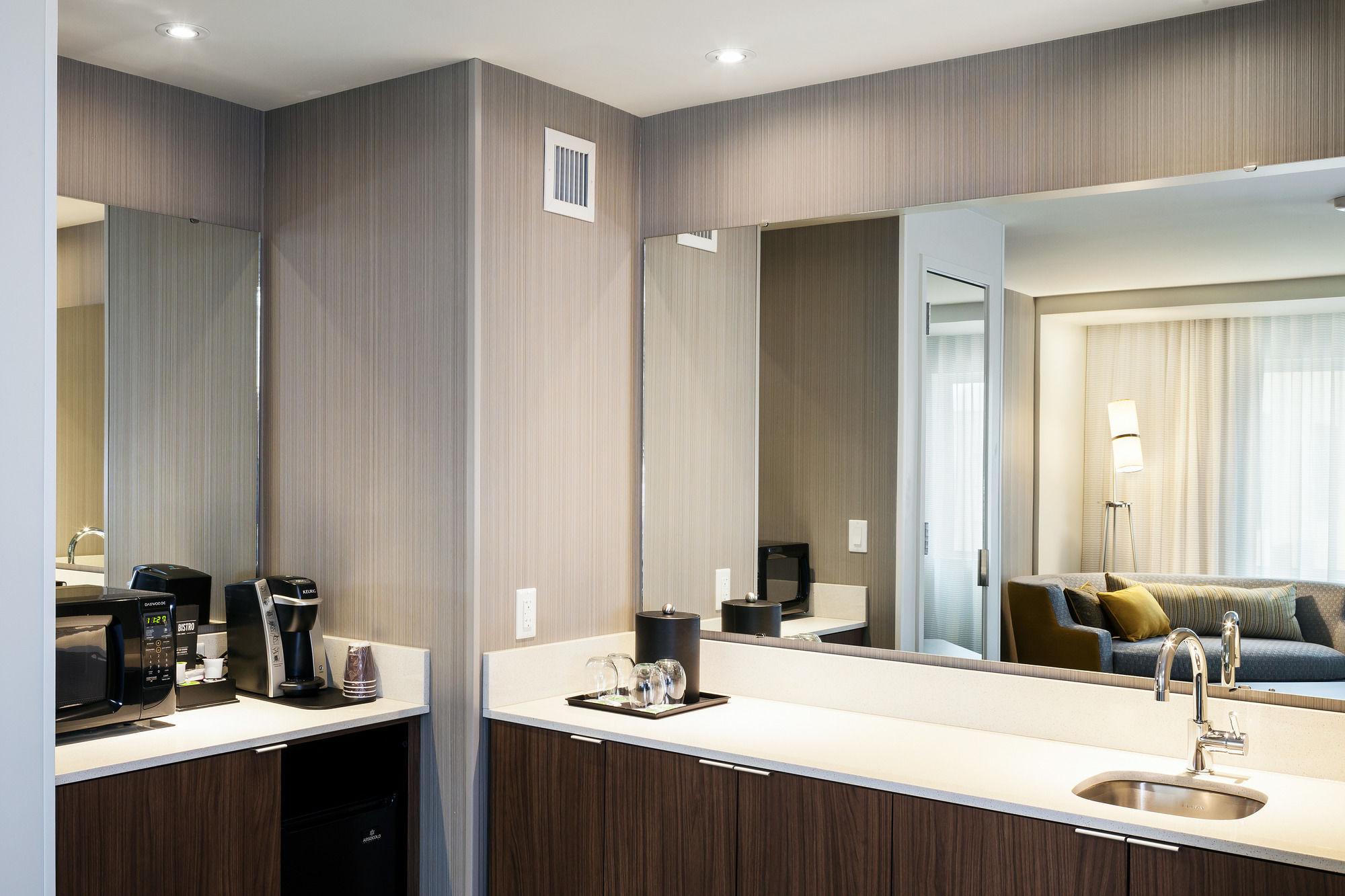 Hotel Courtyard By Marriott 4*